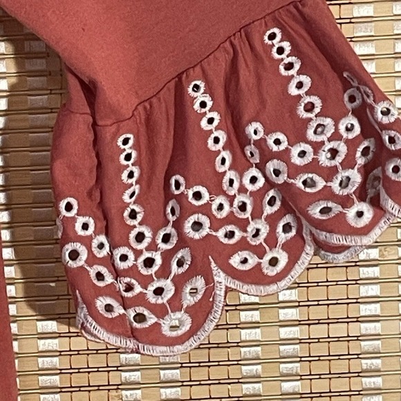 FEVER Womens S TUNIC TOP Burnt Orange Eyelet Scalloped Bell 3/4 Sleeve Boho - Picture 5 of 11